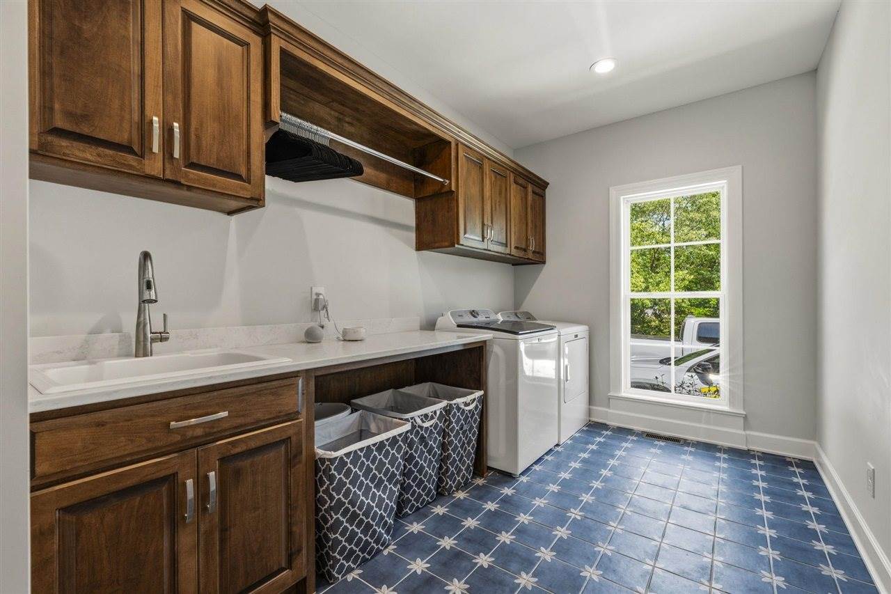 2901 Matlock Old Union Road, Bowling Green, KY 42104