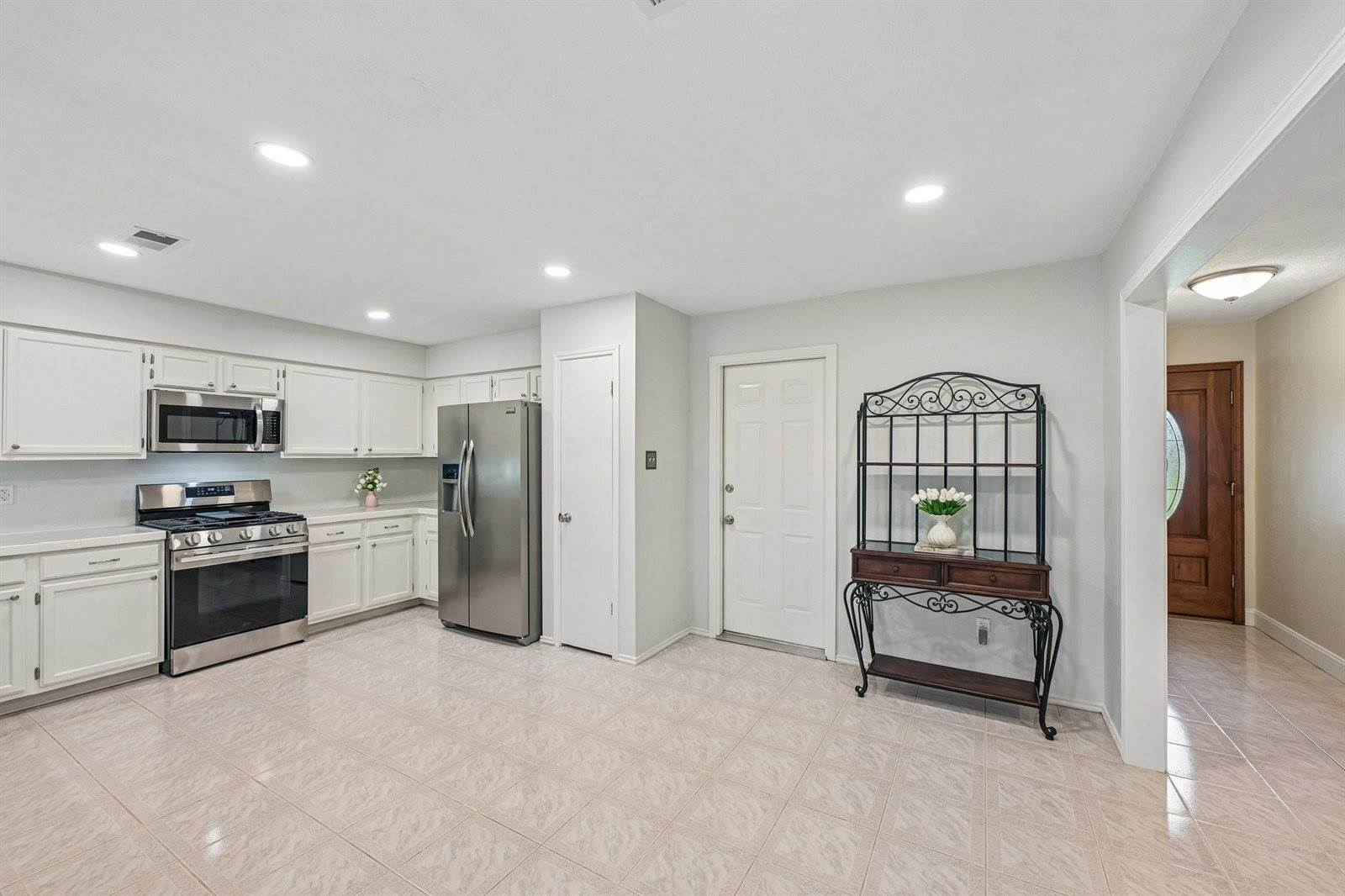 18015 Forest Cedars Drive, Houston, TX 77084