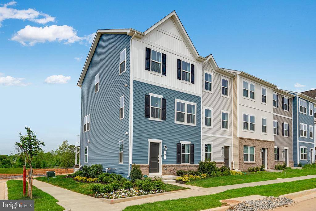 371 Short Branch, Ranson, WV 25438