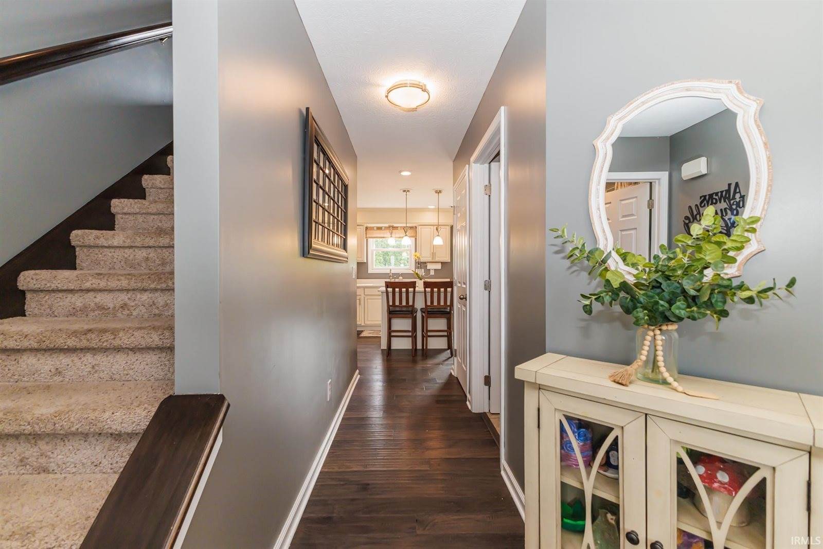 9805 Oak Hammock Drive, Yorktown, IN 47396