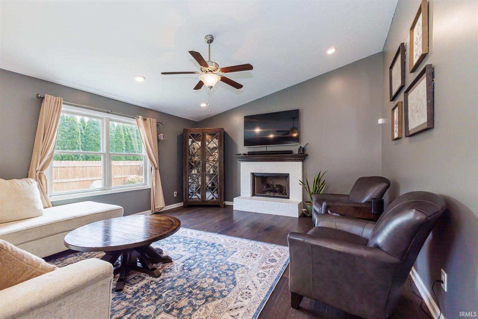 9805 Oak Hammock Drive, Yorktown, IN 47396