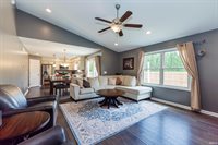 9805 Oak Hammock Drive, Yorktown, IN 47396