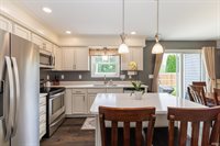 9805 Oak Hammock Drive, Yorktown, IN 47396