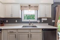 9805 Oak Hammock Drive, Yorktown, IN 47396