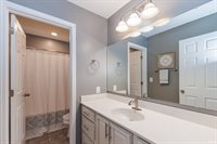 9805 Oak Hammock Drive, Yorktown, IN 47396
