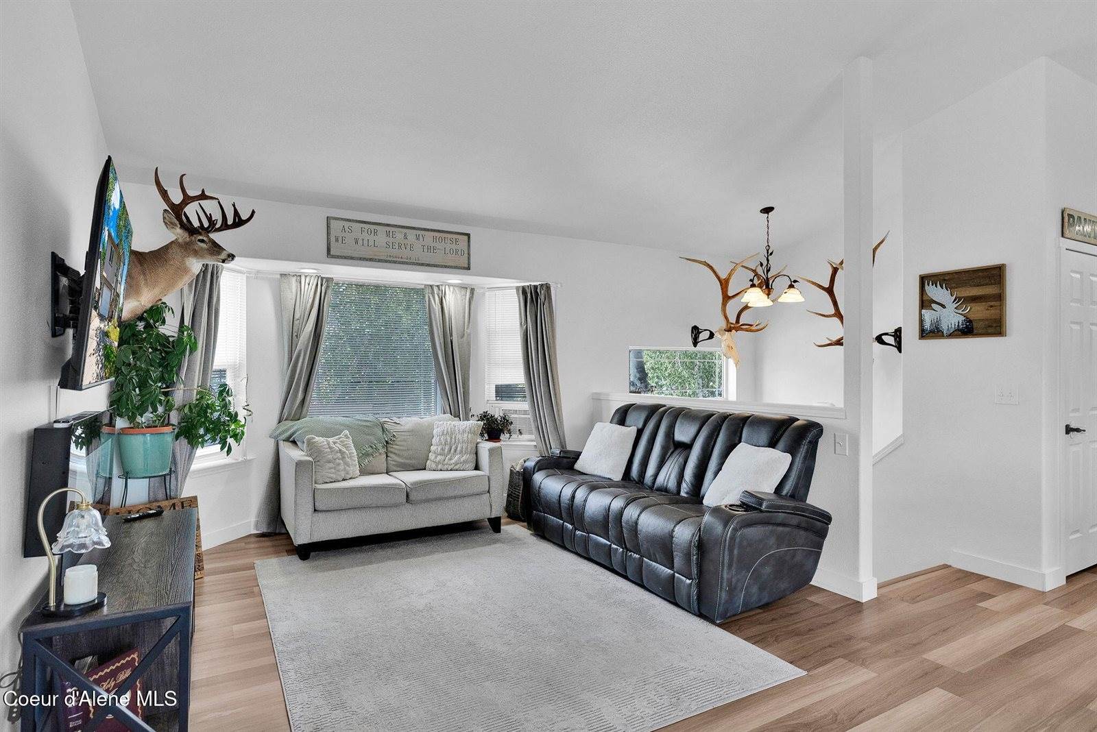 1150 North Townsend Loop, Post Falls, ID 83854