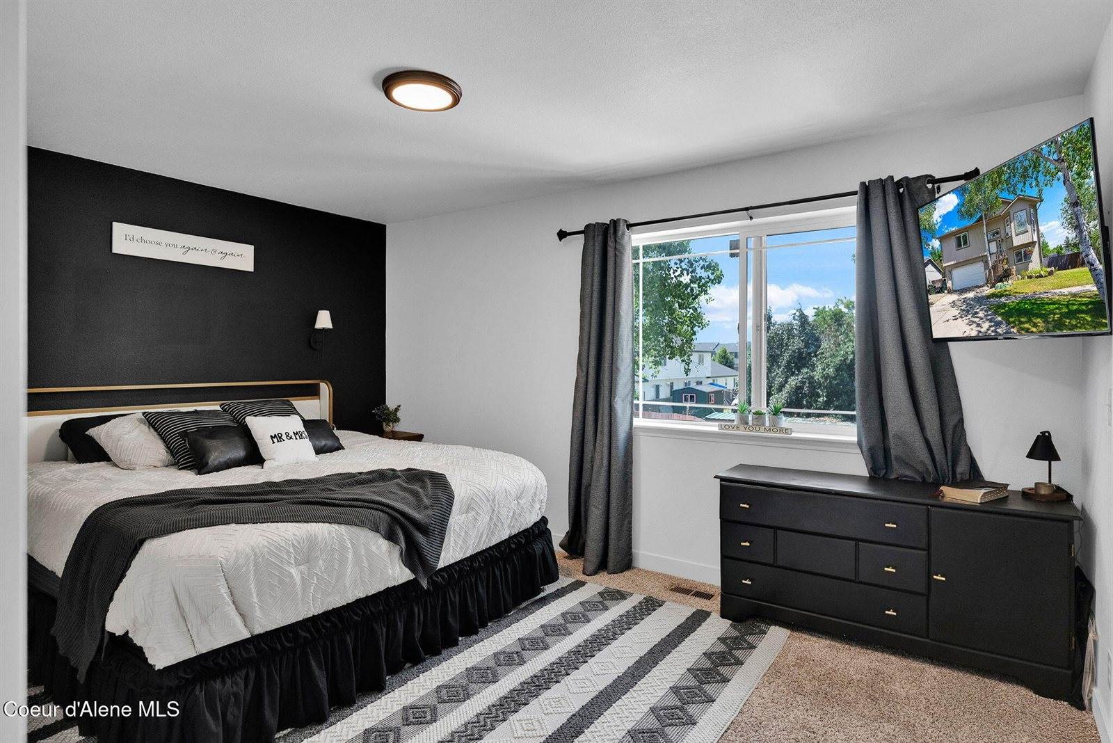 1150 North Townsend Loop, Post Falls, ID 83854