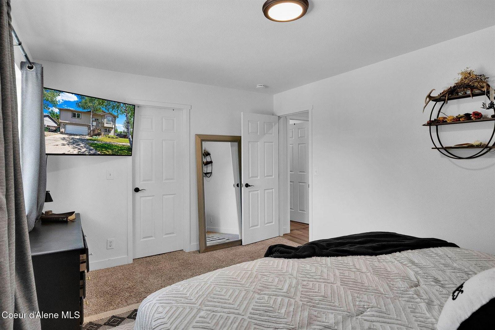 1150 North Townsend Loop, Post Falls, ID 83854