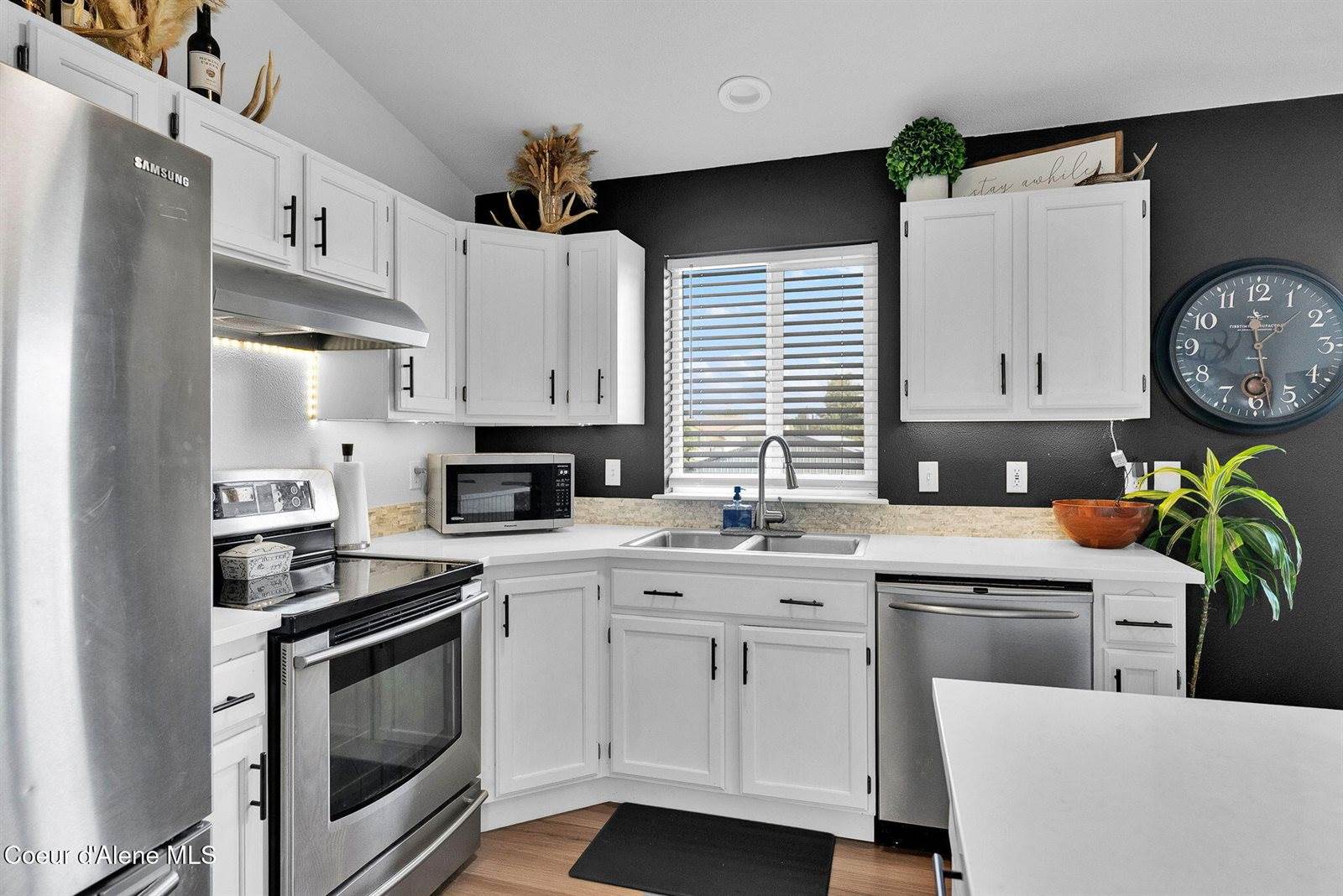 1150 North Townsend Loop, Post Falls, ID 83854