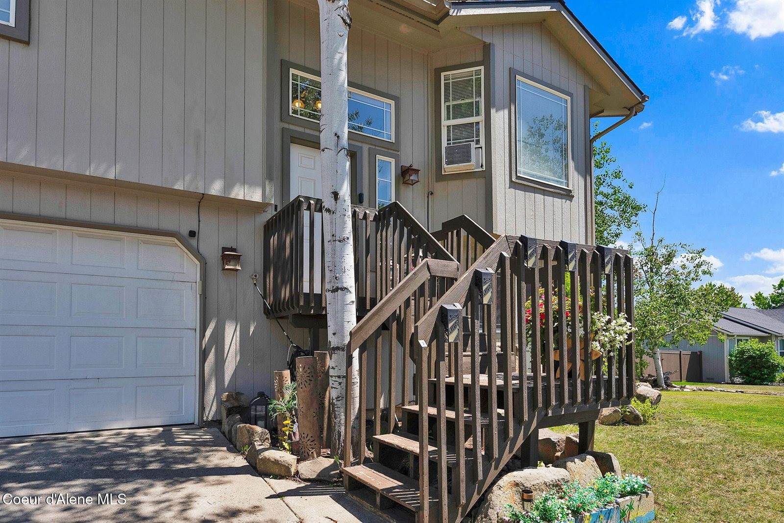 1150 North Townsend Loop, Post Falls, ID 83854