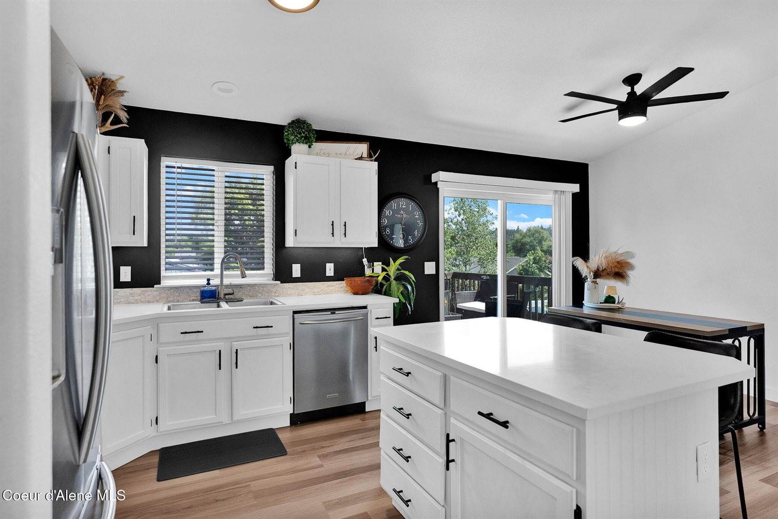 1150 North Townsend Loop, Post Falls, ID 83854