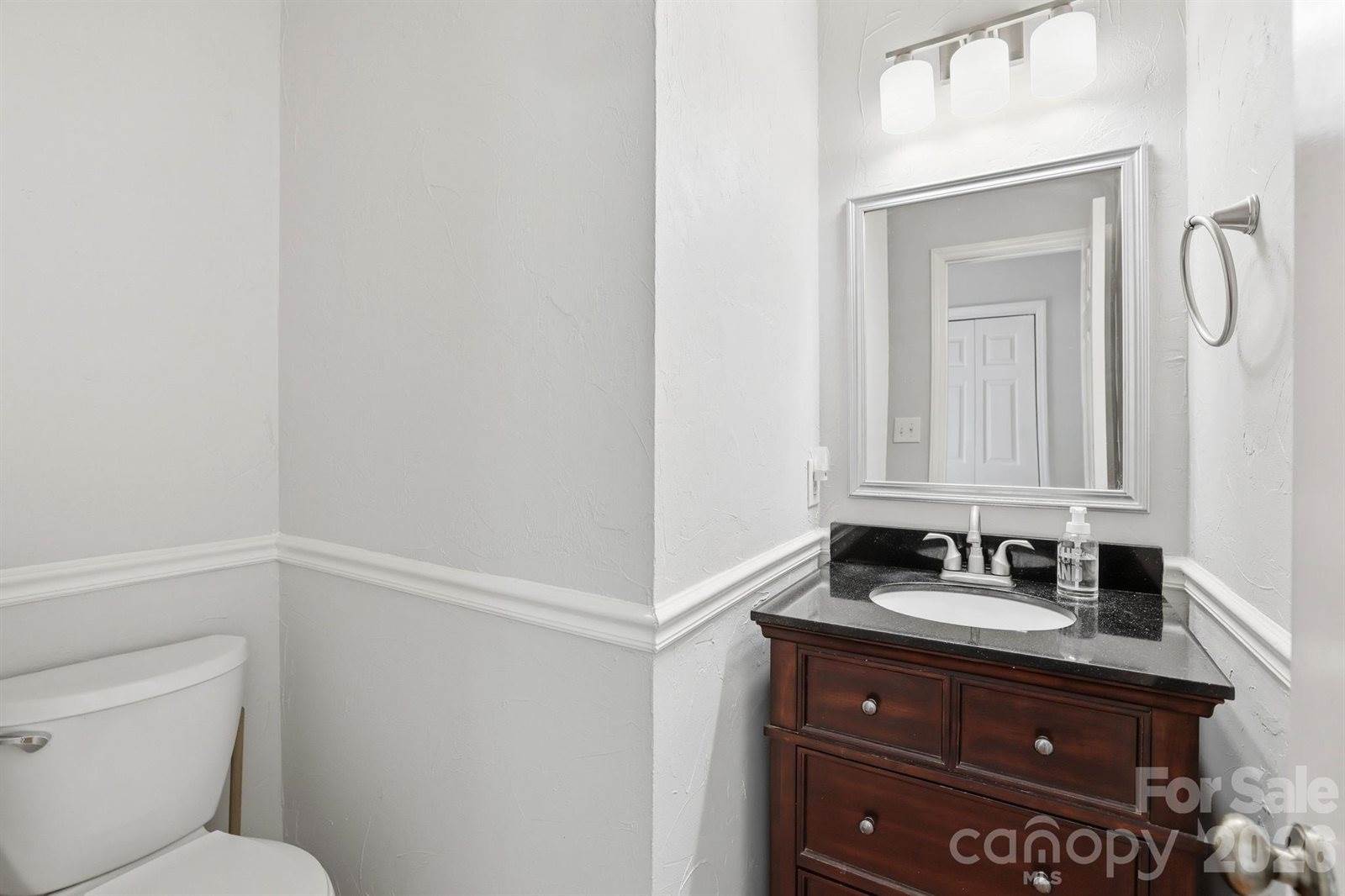 340 Walnut Point Drive, Matthews, NC 28105