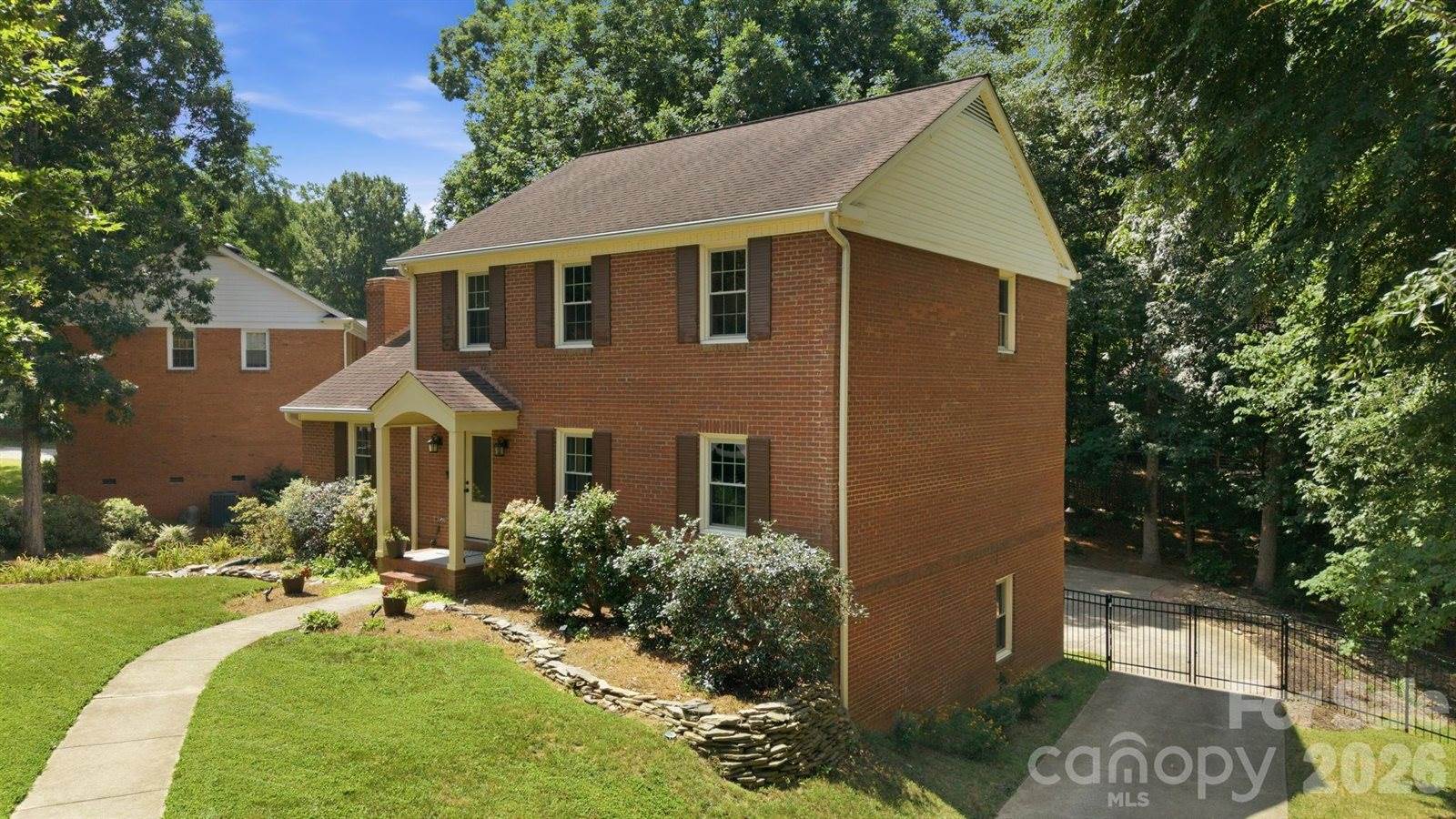340 Walnut Point Drive, Matthews, NC 28105
