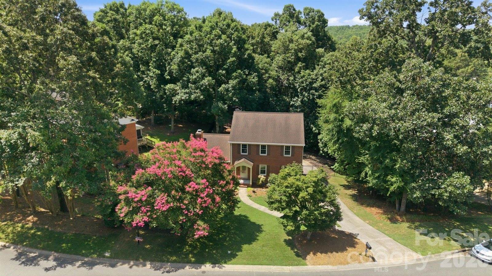 340 Walnut Point Drive, Matthews, NC 28105