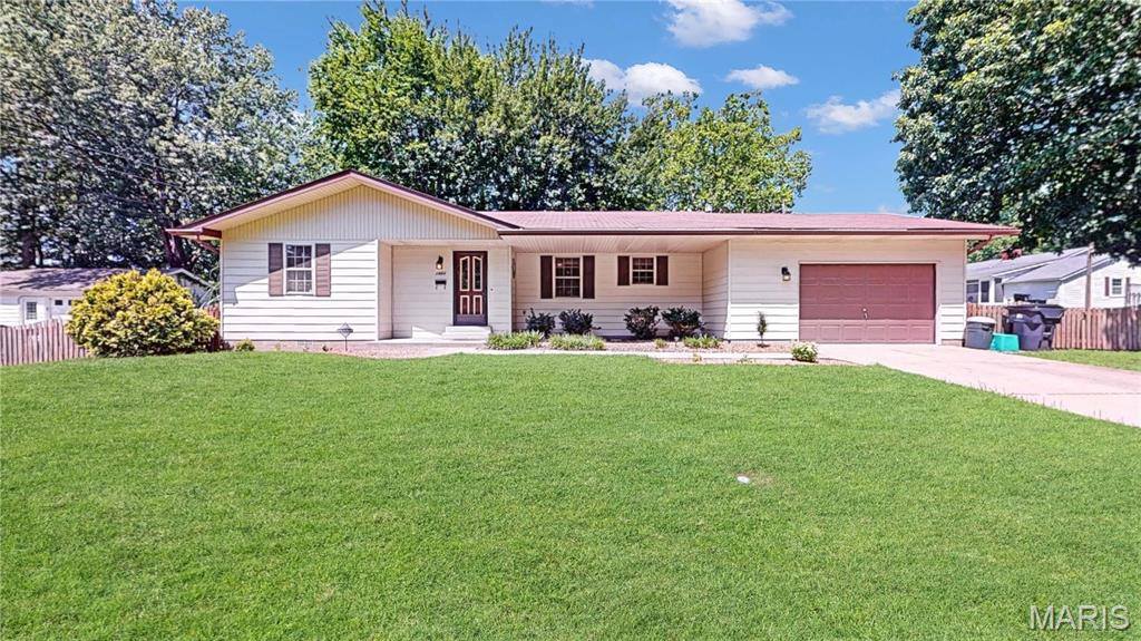 1905 Foster Drive, Belleville, IL 62226