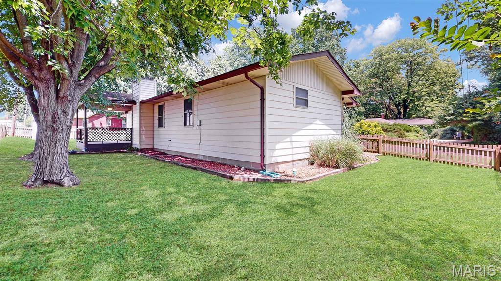 1905 Foster Drive, Belleville, IL 62226