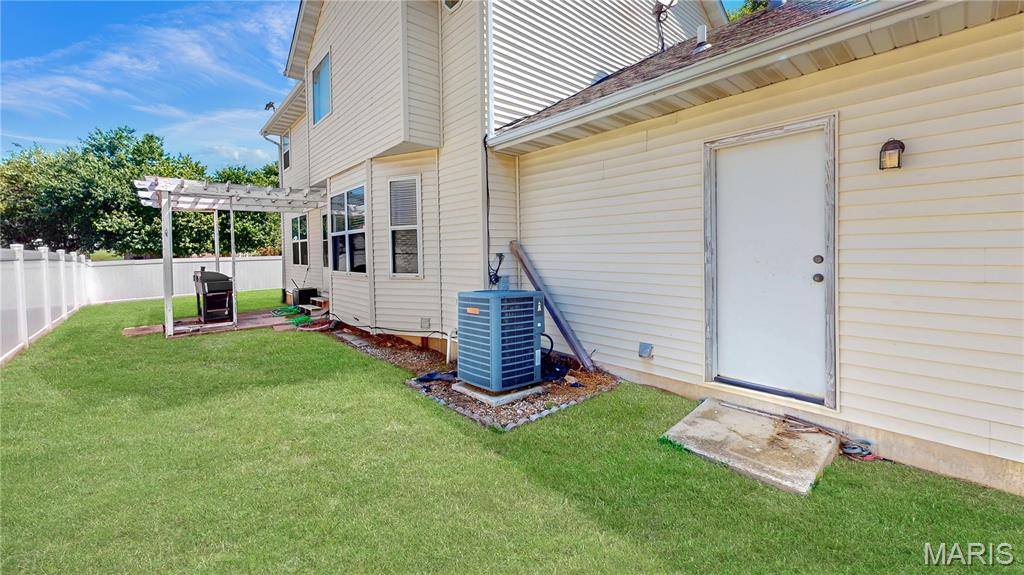 3284 Tanglebrook Drive, Belleville, IL 62221