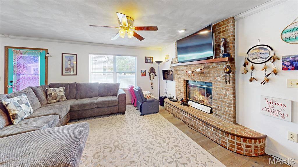 3284 Tanglebrook Drive, Belleville, IL 62221