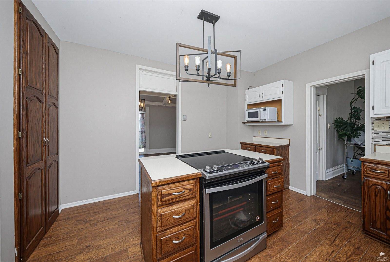 104 North Adams, Junction City, KS 66441