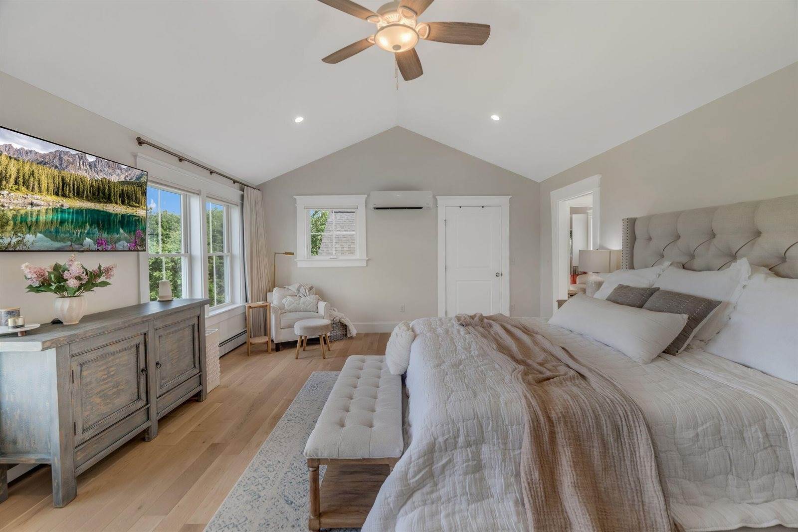 124 Dunton Circle, Hampden, ME 04444