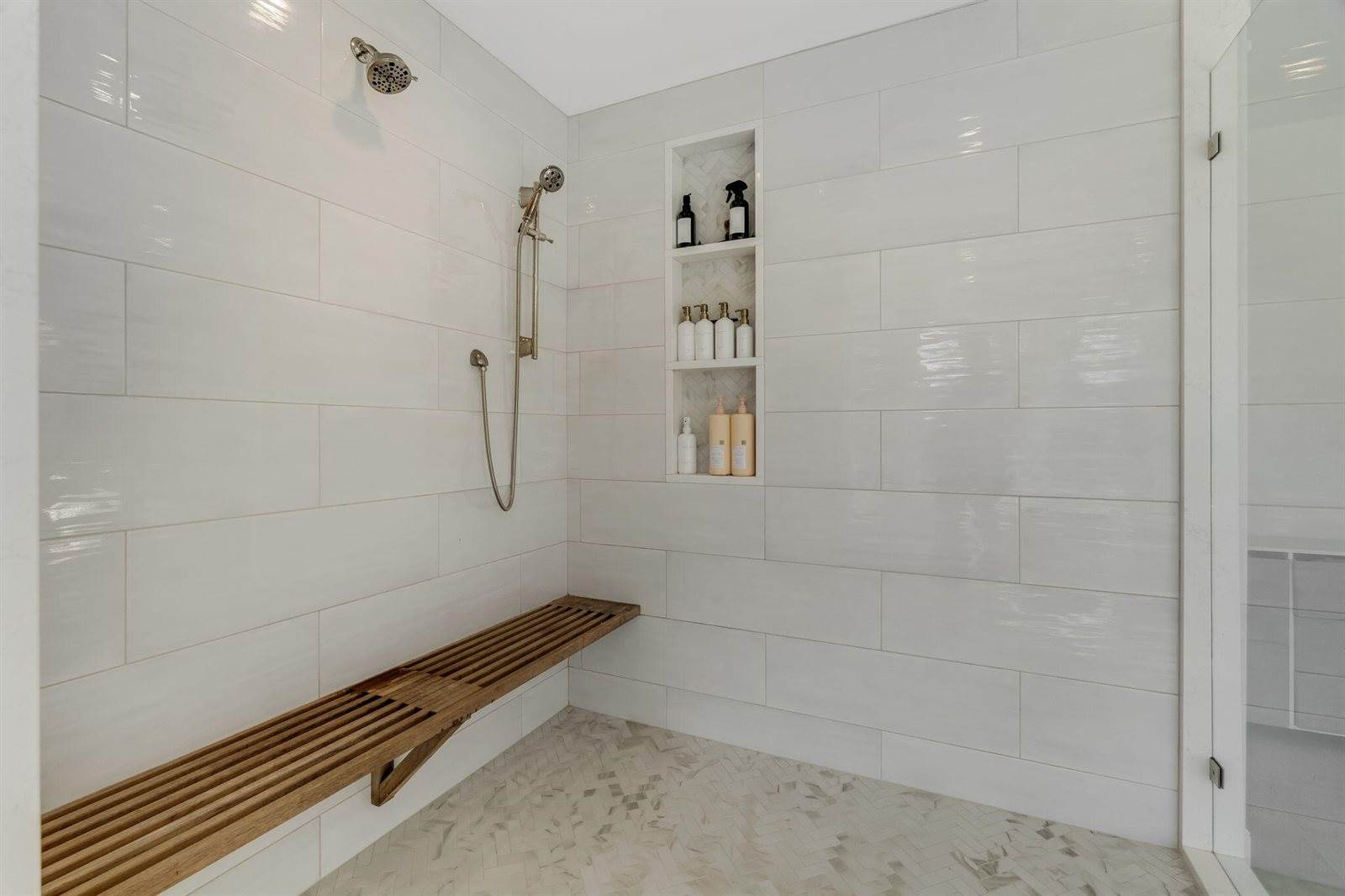 124 Dunton Circle, Hampden, ME 04444