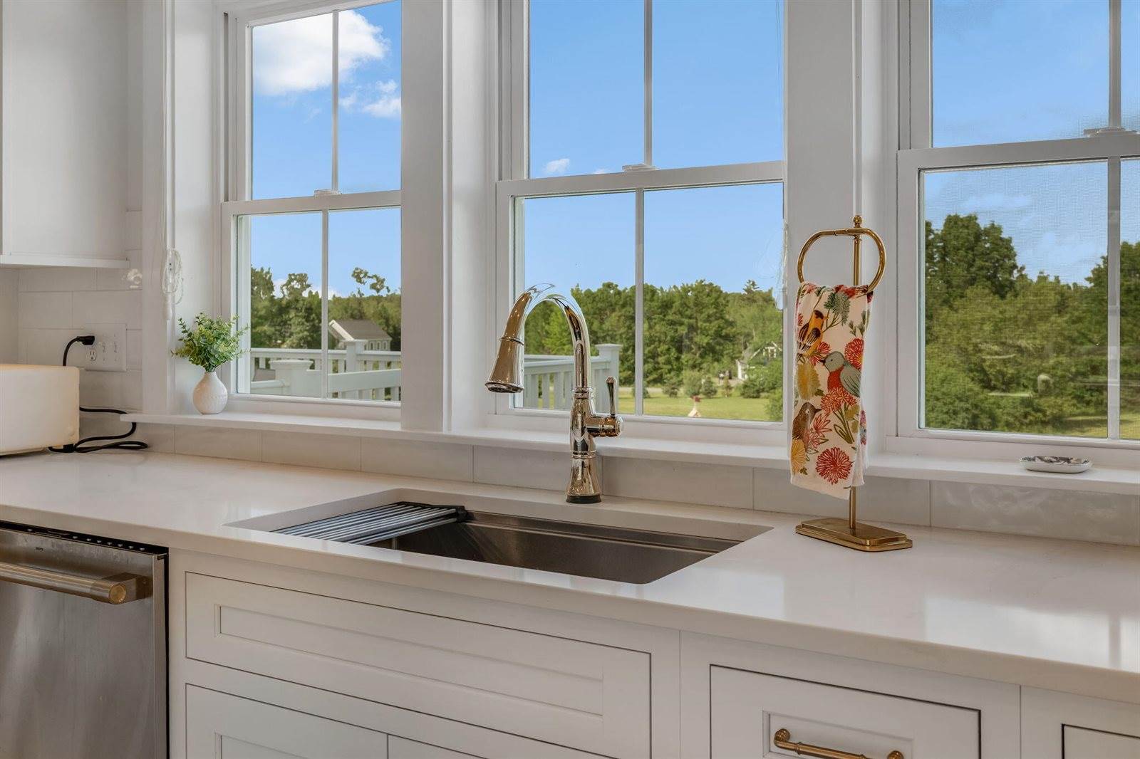 124 Dunton Circle, Hampden, ME 04444