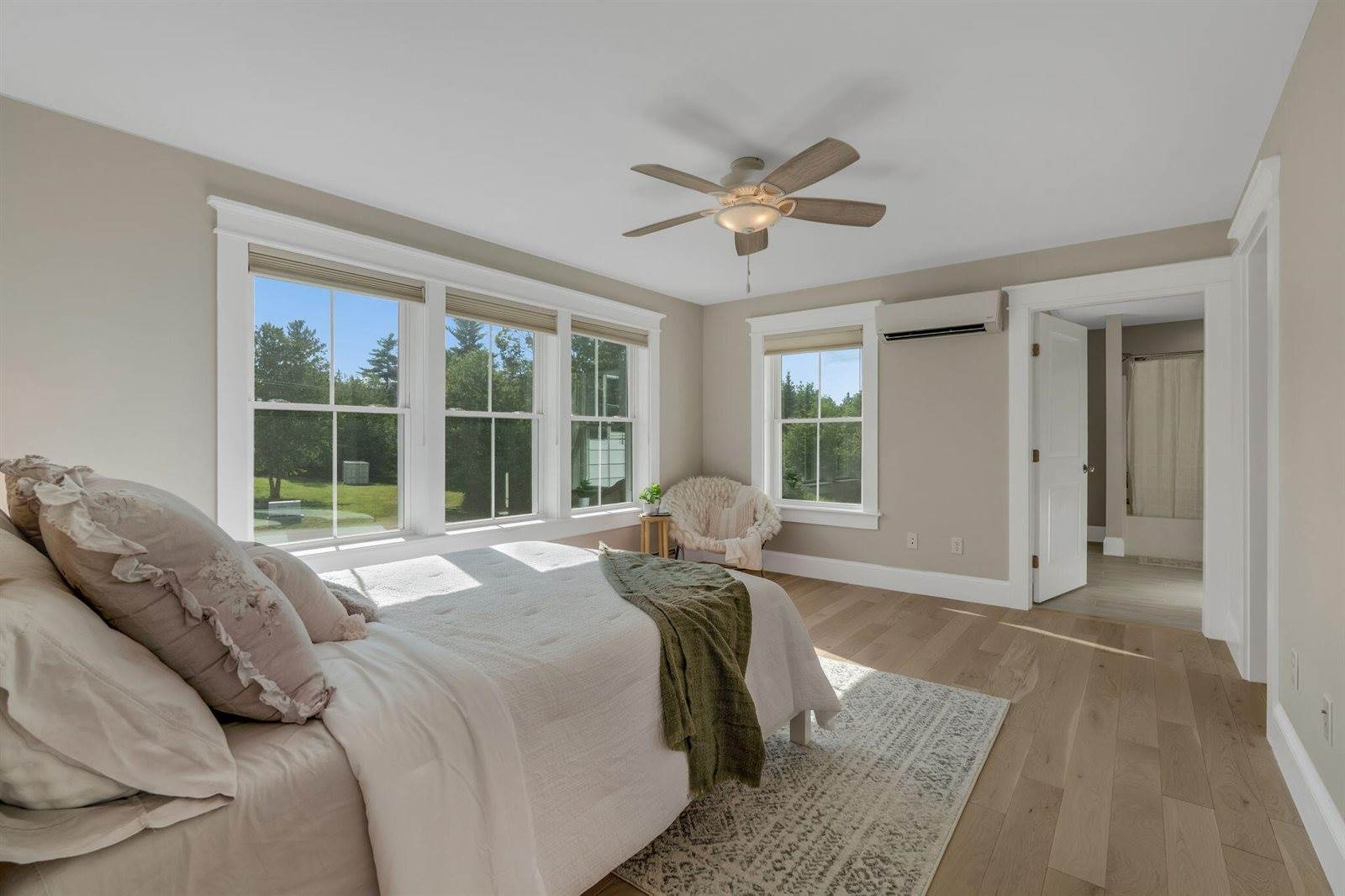 124 Dunton Circle, Hampden, ME 04444