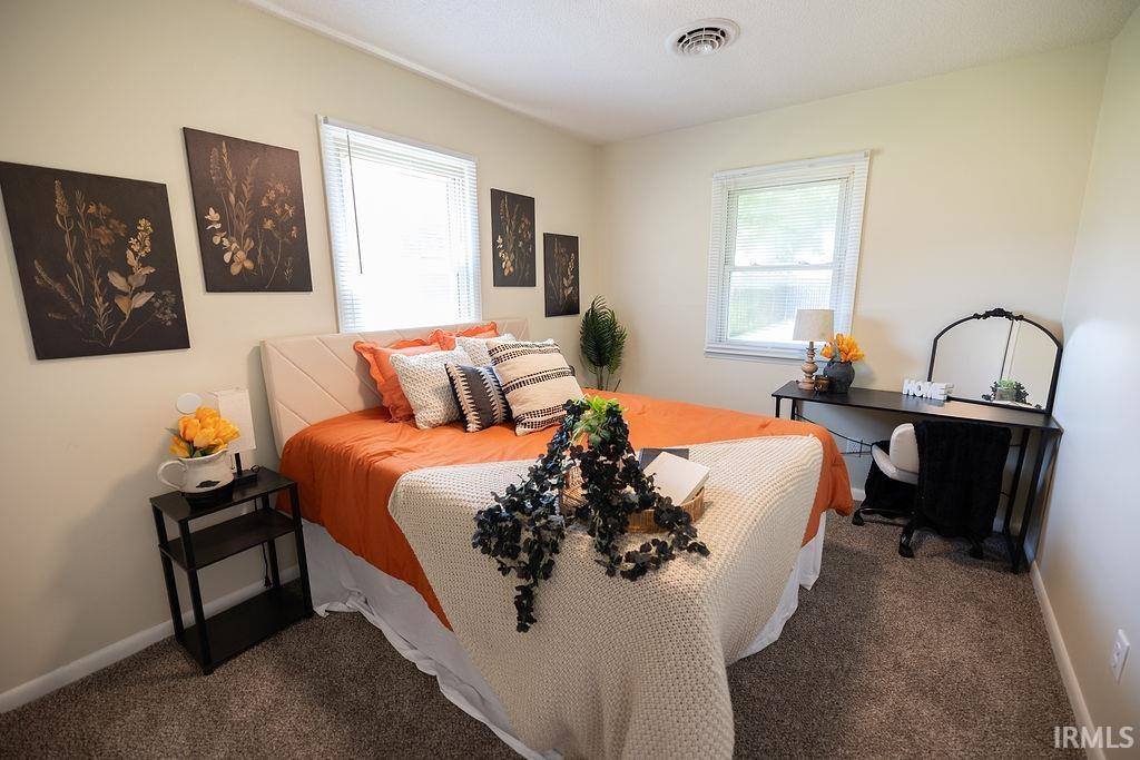 2155 S Fairfield Drive, Marion, IN 46953