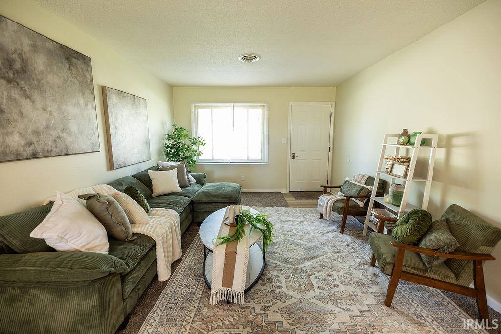2155 S Fairfield Drive, Marion, IN 46953