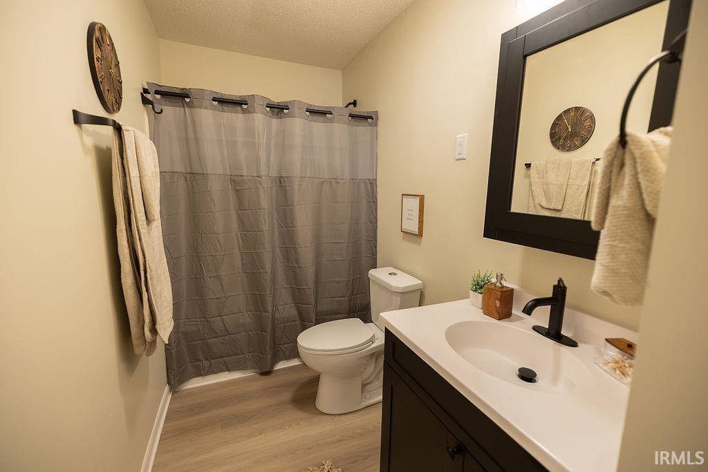 2155 S Fairfield Drive, Marion, IN 46953