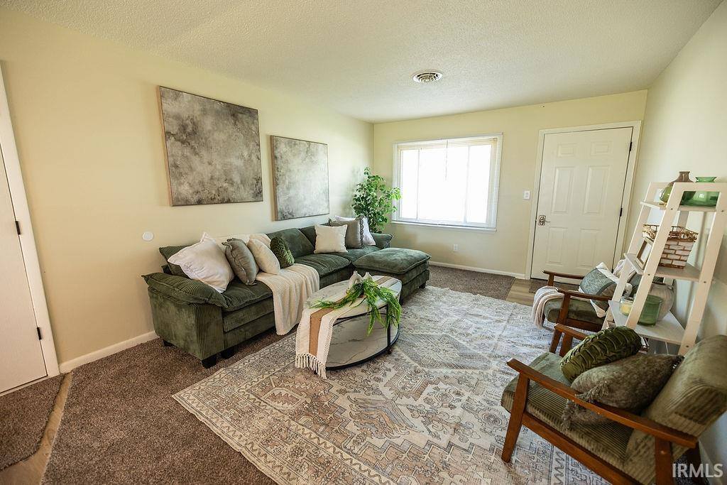 2155 S Fairfield Drive, Marion, IN 46953