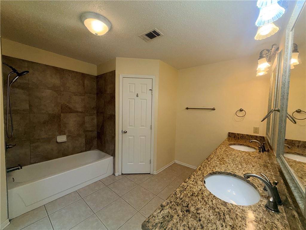 216 Woodridge Boulevard, Mandeville, LA 70471