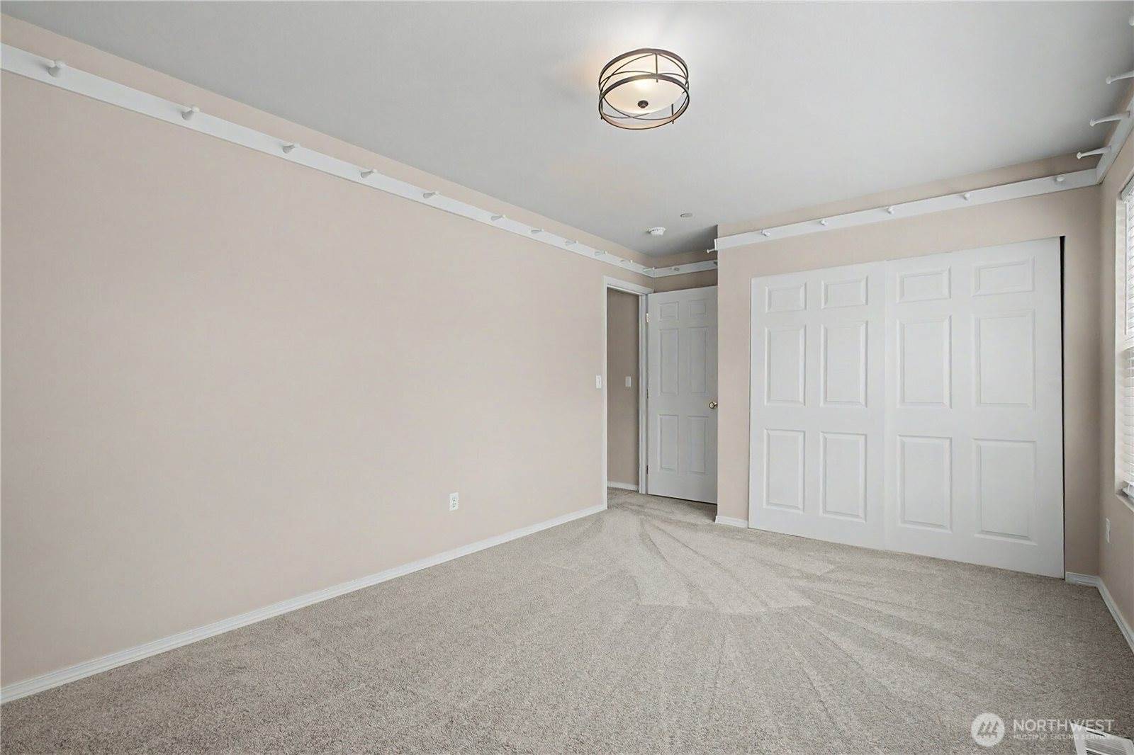 2292 Palisade Boulevard, Dupont, WA 98327