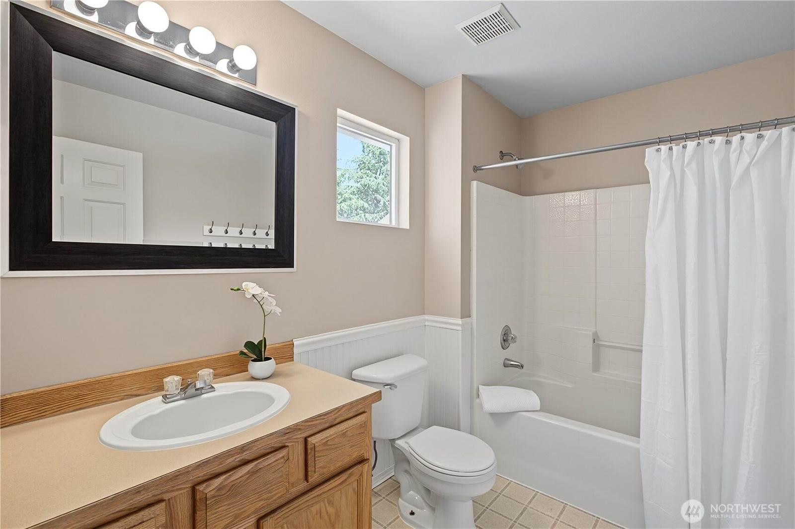 2292 Palisade Boulevard, Dupont, WA 98327