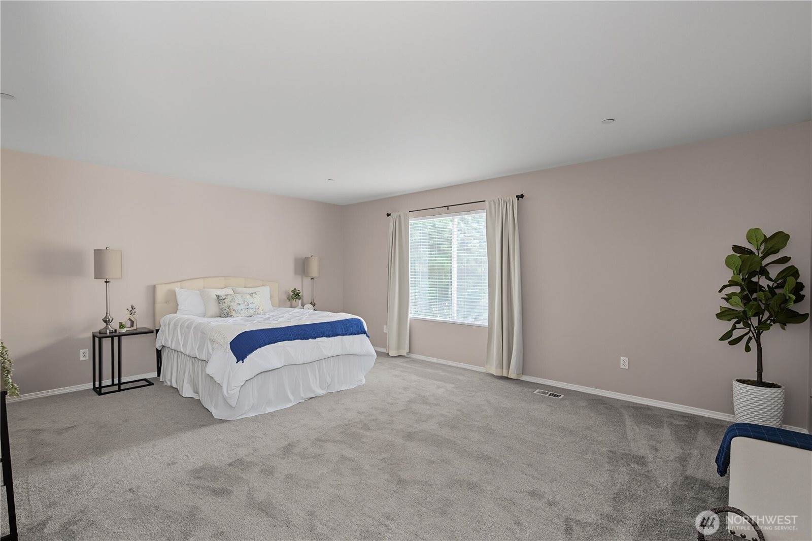 2292 Palisade Boulevard, Dupont, WA 98327