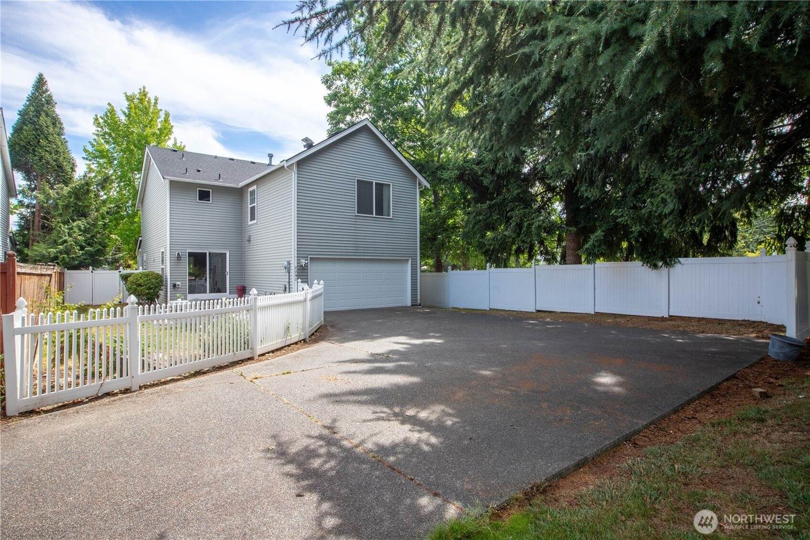 2292 Palisade Boulevard, Dupont, WA 98327