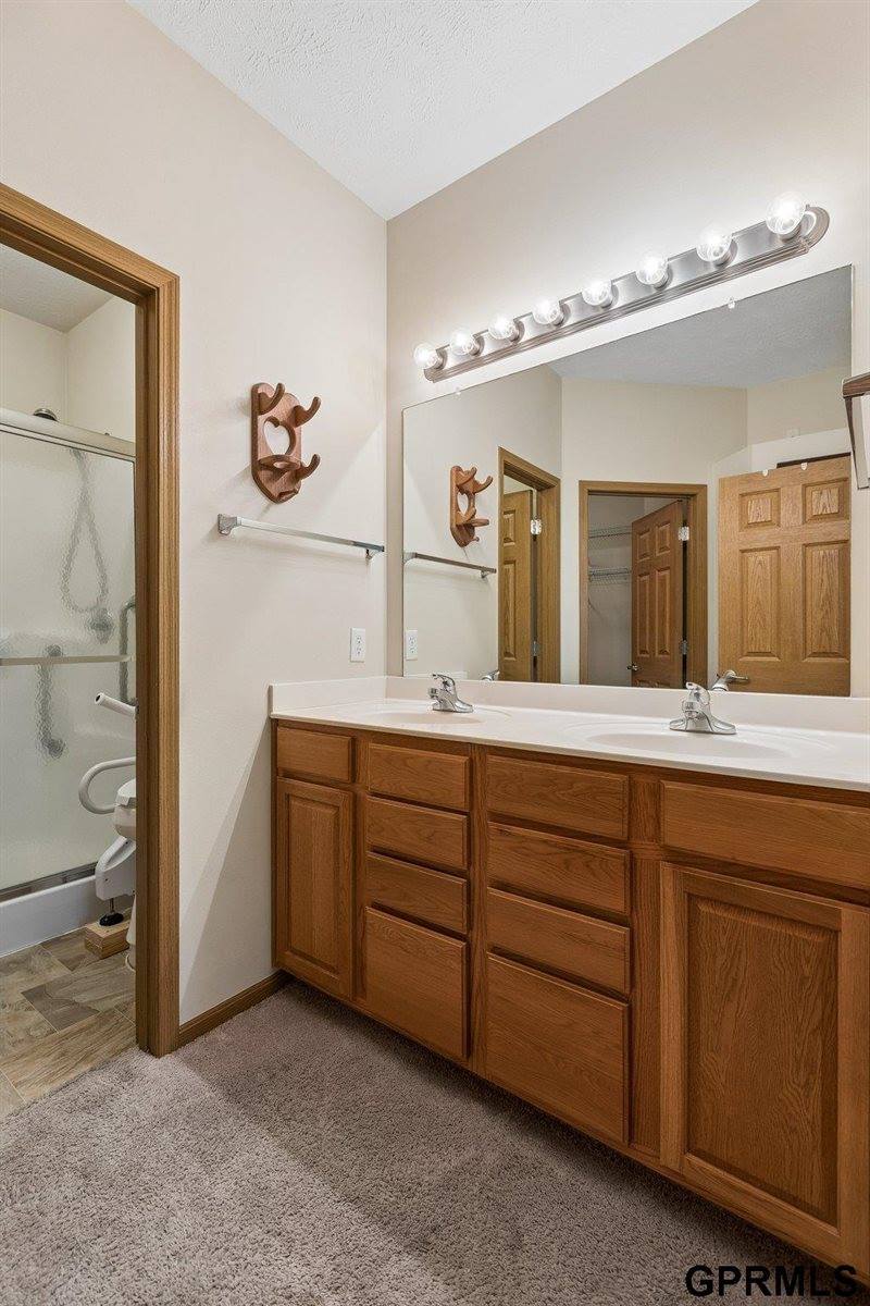 7108 South 183rd Street, Omaha, NE 68136