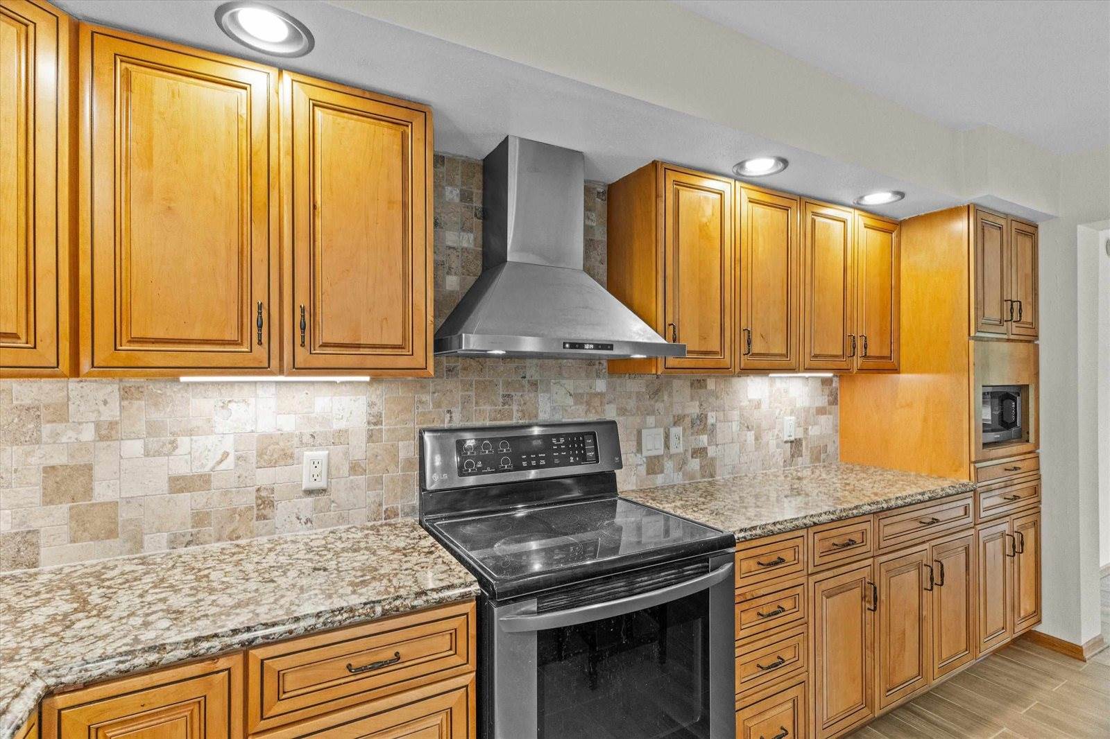 1407 S Washington Avenue, Marshfield, WI 54449