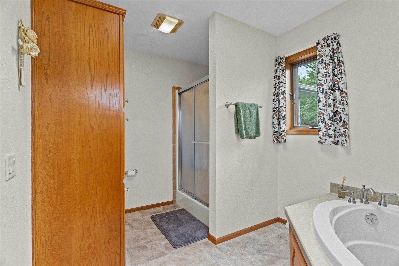 1407 S Washington Avenue, Marshfield, WI 54449