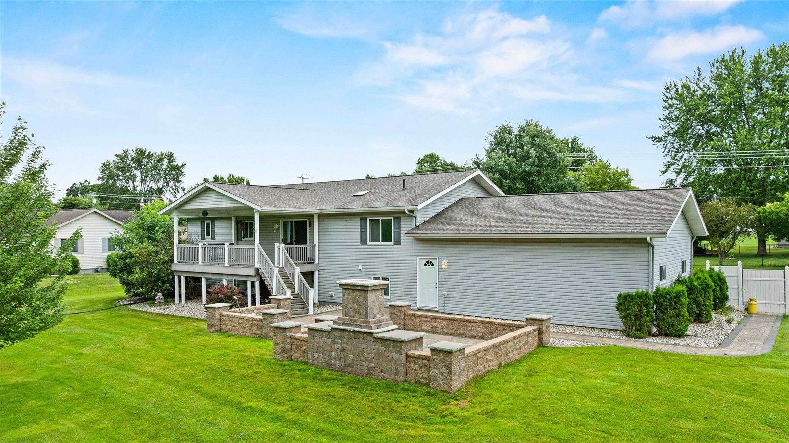 1407 S Washington Avenue, Marshfield, WI 54449