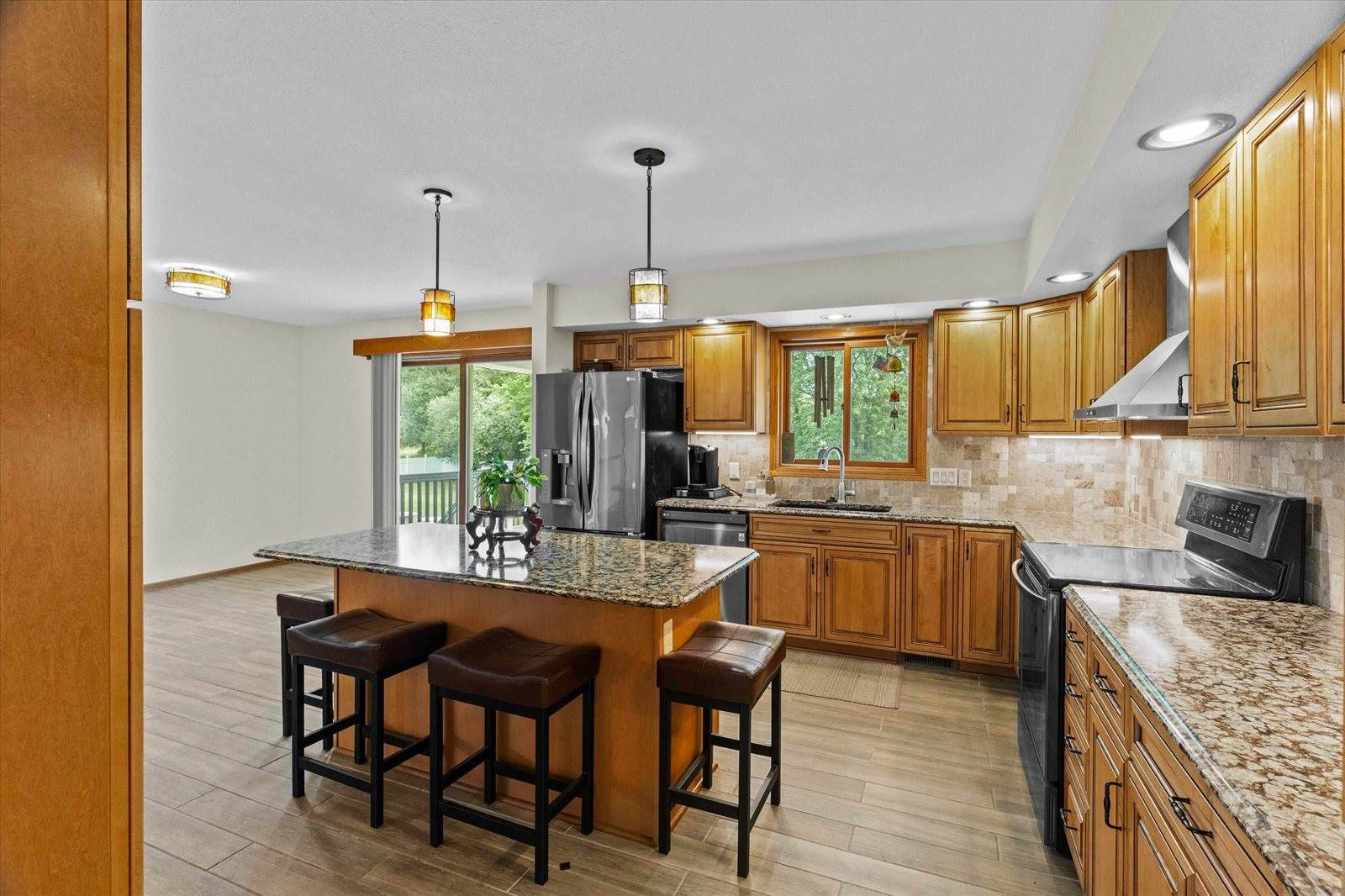 1407 S Washington Avenue, Marshfield, WI 54449