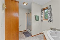 1407 S Washington Avenue, Marshfield, WI 54449
