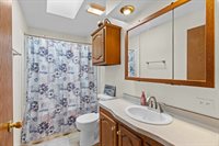 1407 S Washington Avenue, Marshfield, WI 54449