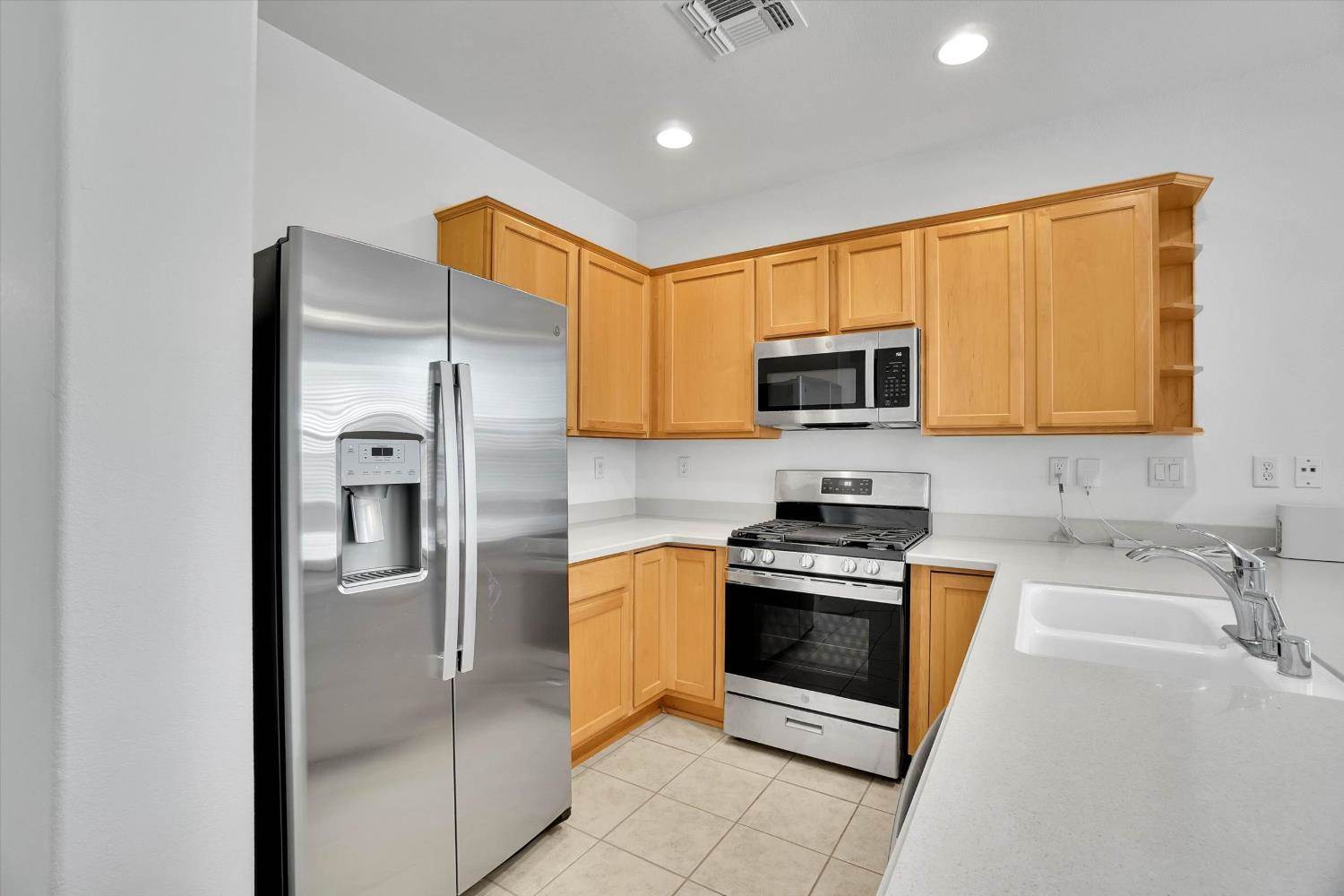 2314 Bay Horse Lane, Sacramento, CA 95835