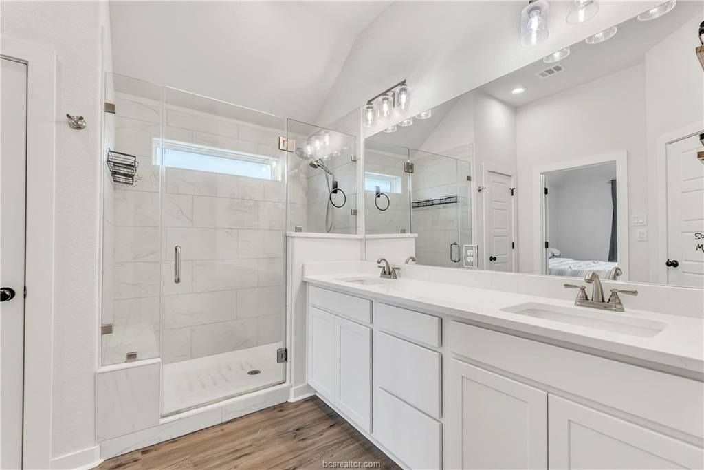 2909 Captain Court, Bryan, TX 77808