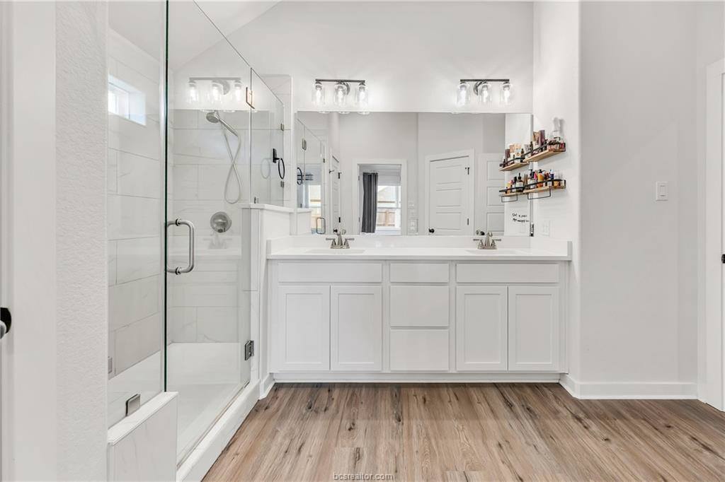 2909 Captain Court, Bryan, TX 77808