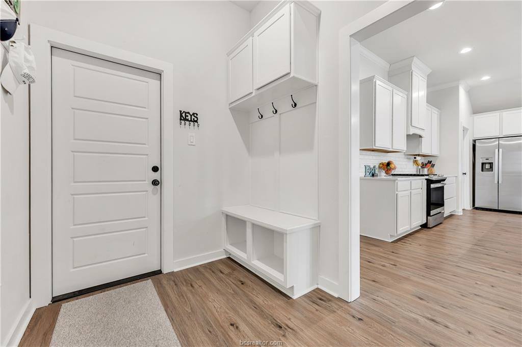 2909 Captain Court, Bryan, TX 77808