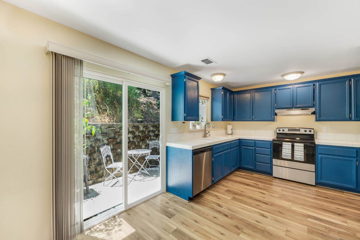1392 Oak Ridge Drive, Colfax, CA 95713