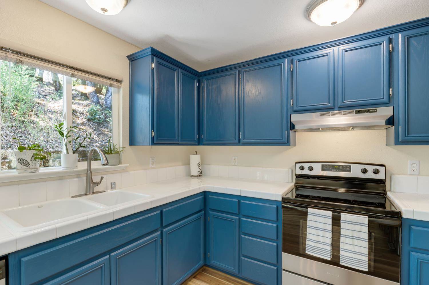 1392 Oak Ridge Drive, Colfax, CA 95713
