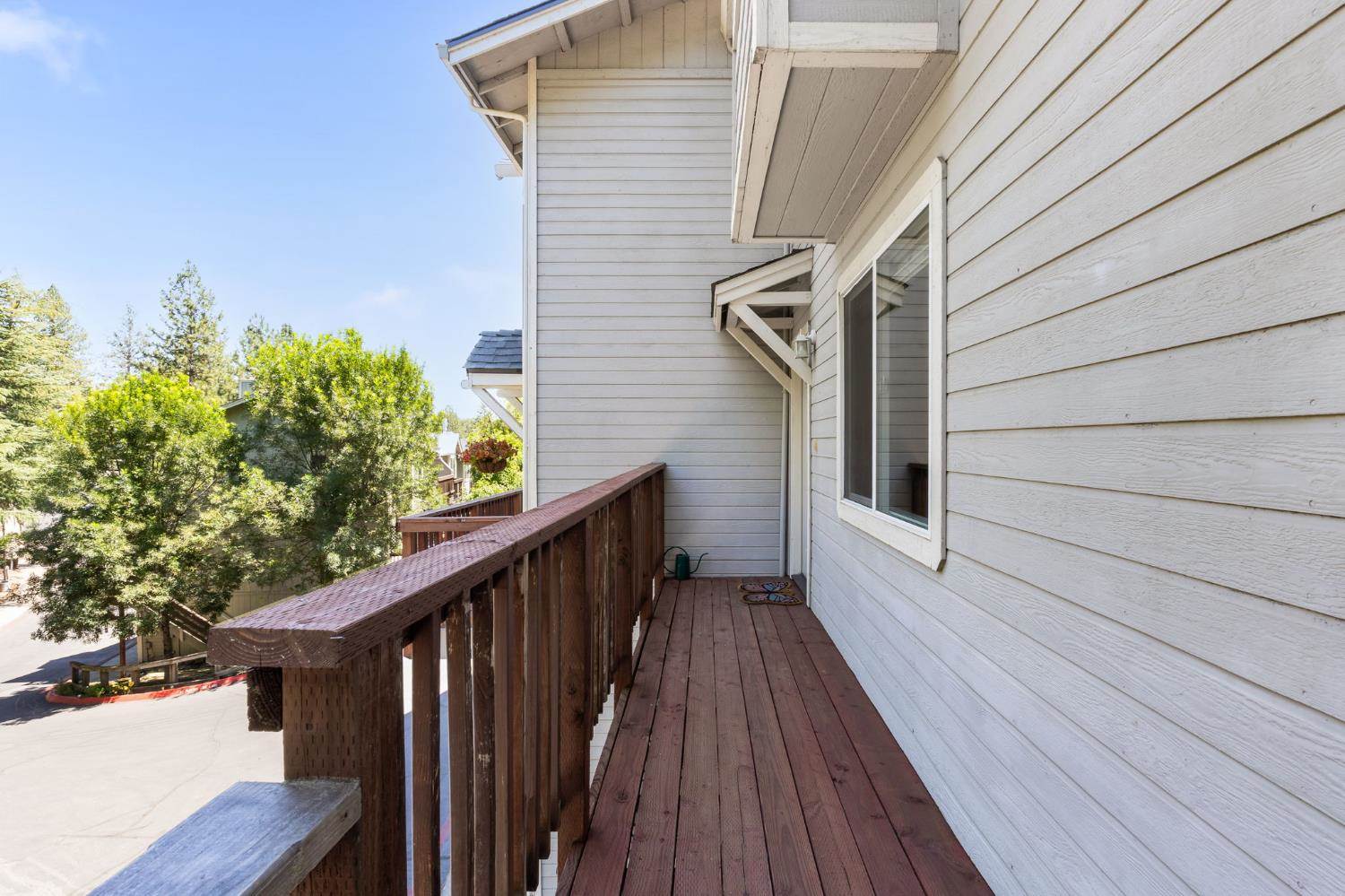 1392 Oak Ridge Drive, Colfax, CA 95713